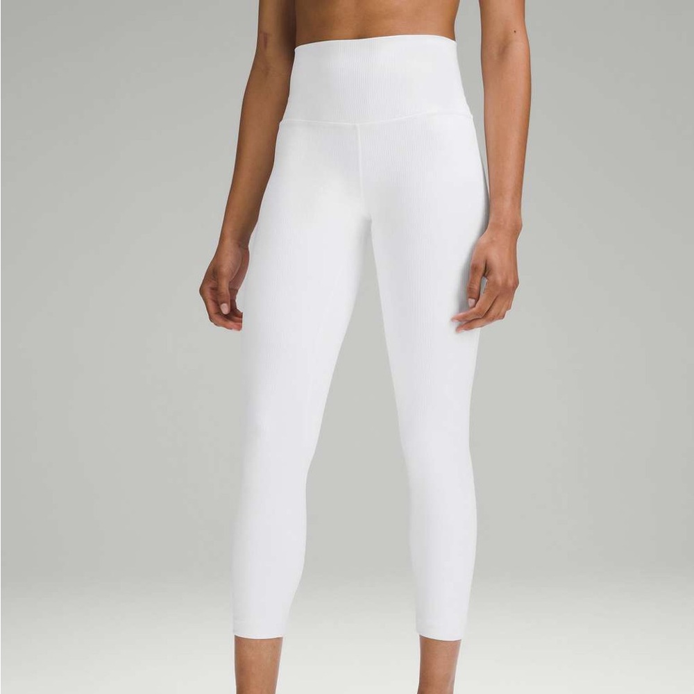White Lululemon Ribbed Align 25” Size 2 NEVER WORN BEFORE